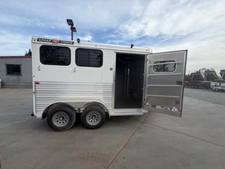 New 2026 Logan Coach BULLSEYE2BP BULLSEYE 2H BP Horse Trailer