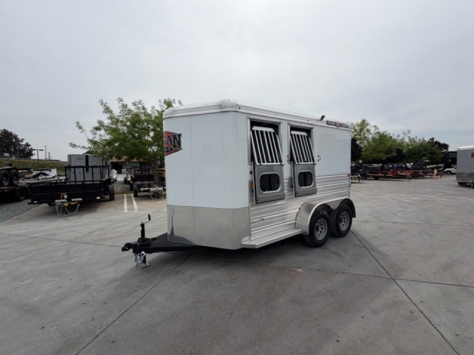 New 2026 Logan Coach BULLSEYE2BP BULLSEYE 2H BP Horse Trailer