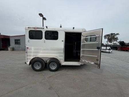 New 2026 Logan Coach BULLSEYE2BP BULLSEYE 2H BP Horse Trailer