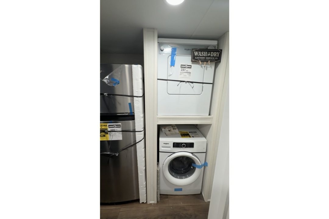 New 2026 Cavco Country Manor - 100188 - One Bedroom - Lofted Park-Model