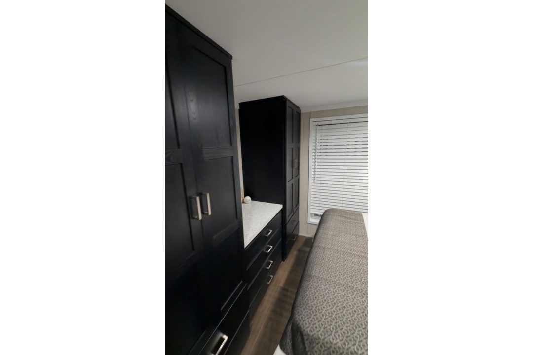 New 2026 Cavco Country Manor - 100188 - One Bedroom - Lofted Park-Model