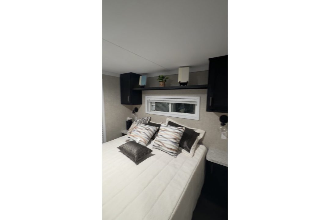 New 2026 Cavco Country Manor - 100188 - One Bedroom - Lofted Park-Model