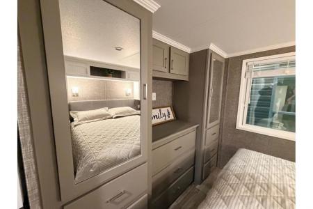 New 2026 Canterbury P38-EIKTL-SL - Lofted Park-Model