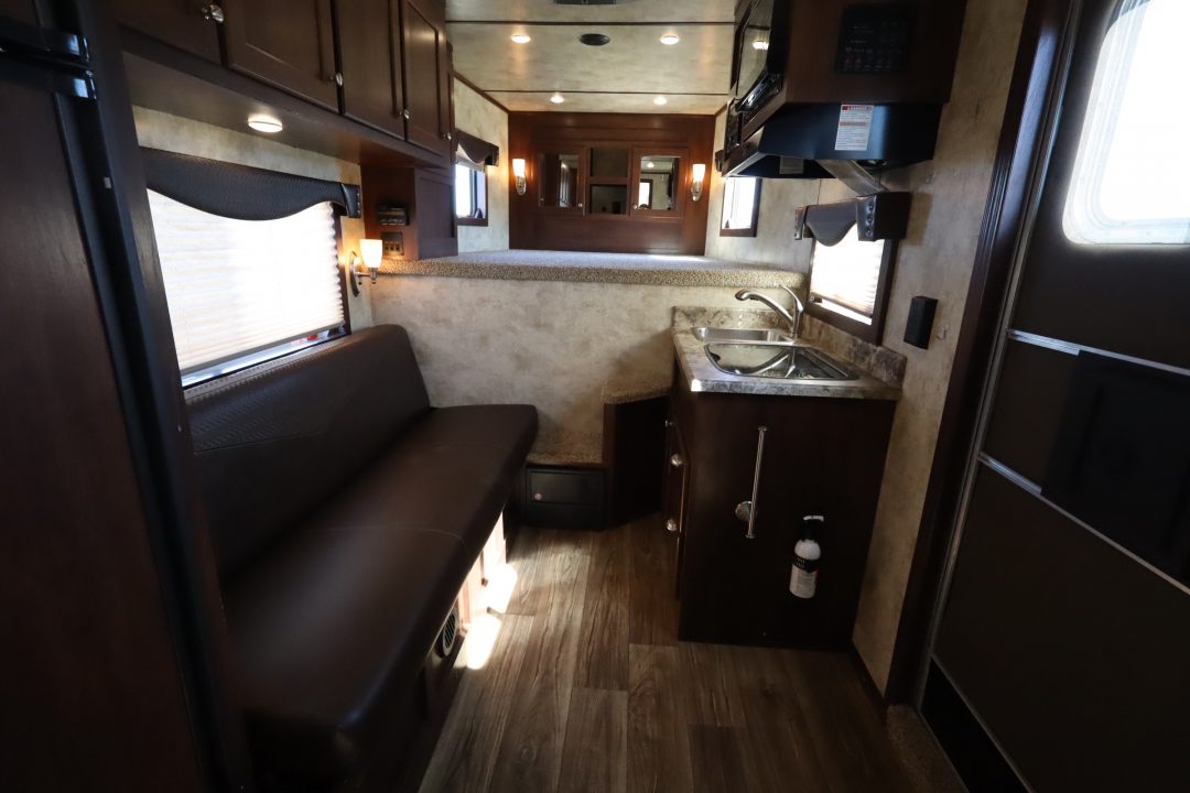 Used 2017 Exiss Trailers 4 Horse LQ Trailer