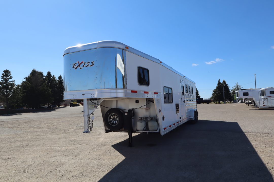 Used 2017 Exiss Trailers 4 Horse LQ Trailer