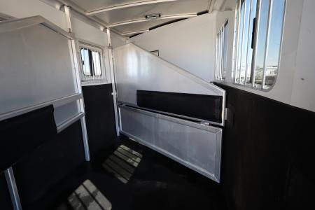 Used 2017 Exiss Trailers 4 Horse LQ Trailer