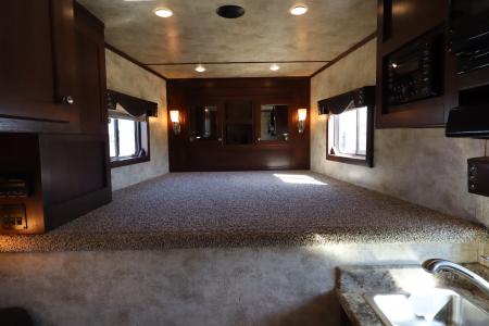Used 2017 Exiss Trailers 4 Horse LQ Trailer