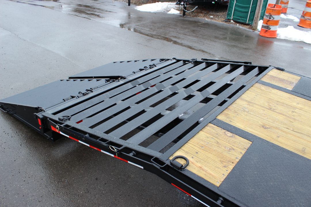 New 2026 Sure-Trac 8.5x25 (20+5) HD Deckover Trailer