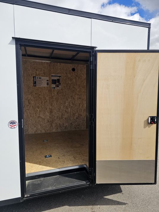 New 2026 Look ST DLX 8.5x24 10k Enclosed Cargo Trailer
