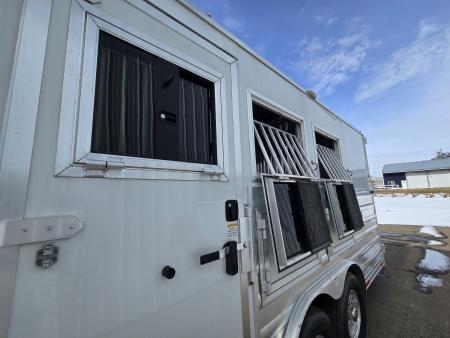 Used 2021 Merhow 3H Living Quarter Trailer