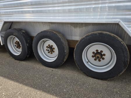 Used 2024 Featherlite 32ft 8127 Stock Trailer
