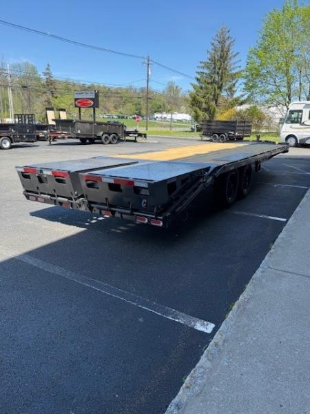 New 2026 Diamond C Trailers DEC210 24X102 Equipment Trailer