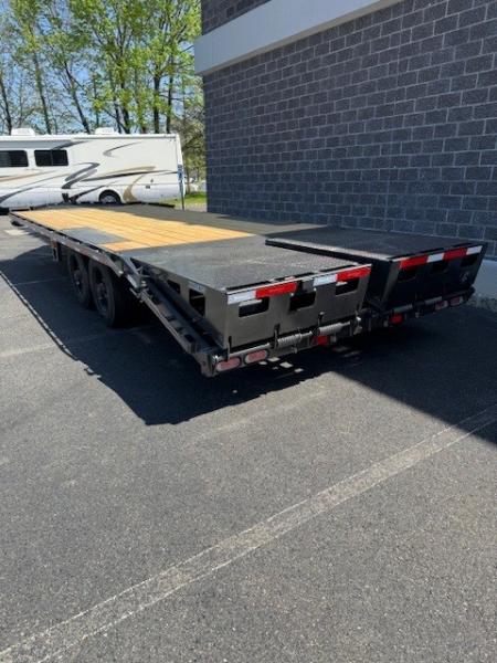 New 2026 Diamond C Trailers DEC210 24X102 Equipment Trailer