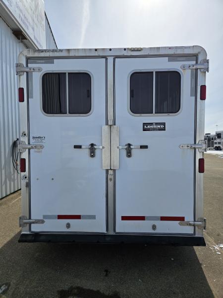 Used 2016 Featherlite Trailers Legend 5H Horse Trailer