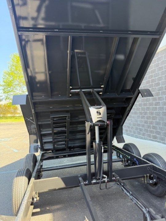 New 2026 PJ Trailers D7142 Dump Trailer