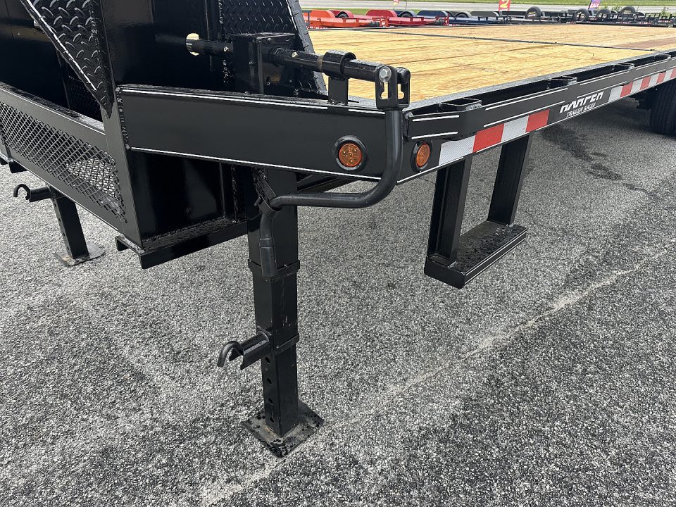 New 2026 DELUXE 25+5 20K DUAL TANDEM GOOSENECK DECKOVER EQUIPMENT HAULER WITH MEGA RAMPS