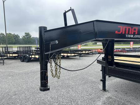 New 2026 DELUXE 25+5 20K DUAL TANDEM GOOSENECK DECKOVER EQUIPMENT HAULER WITH MEGA RAMPS