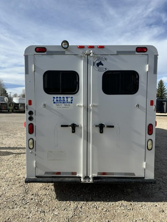 Used 2007 Trails West Sierra 3 Horse Slant