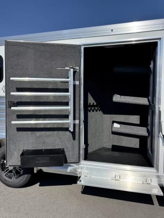 New 2027 Cimarron Norstar 3 Horse with Closet Tack