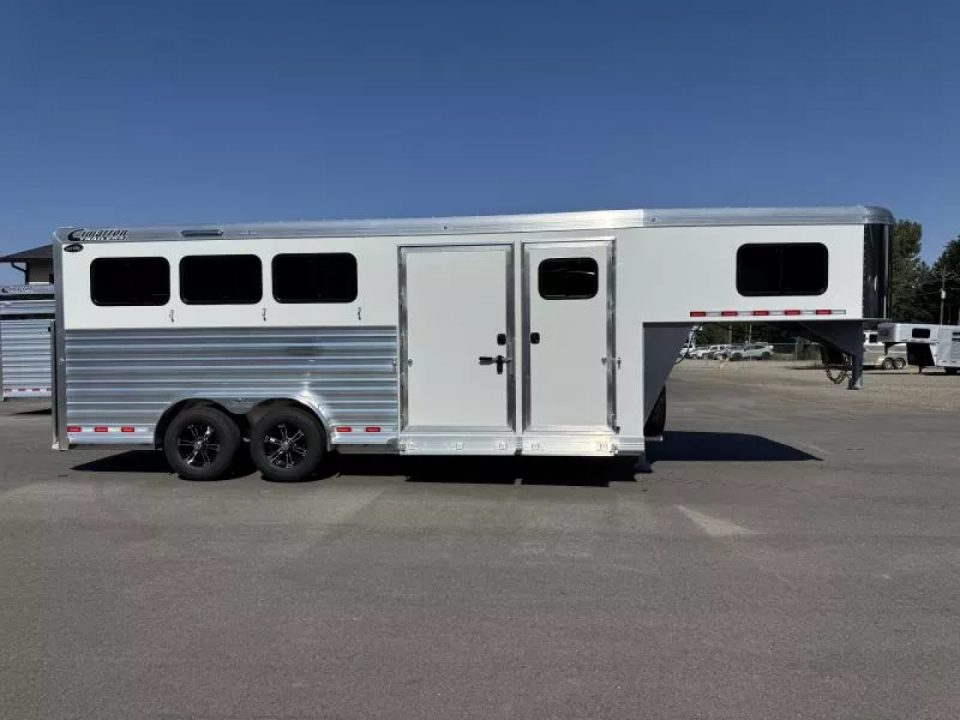 New 2027 Cimarron Norstar 3 Horse with Closet Tack