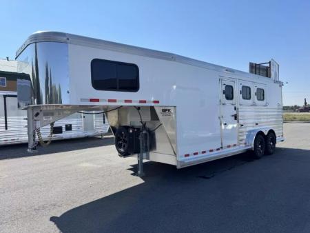 New 2027 Cimarron Norstar 3 Horse with Closet Tack