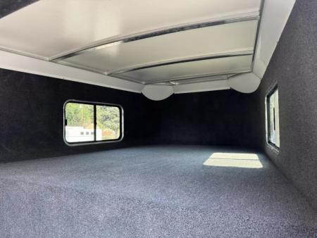 New 2027 Cimarron Norstar 3 Horse with Closet Tack