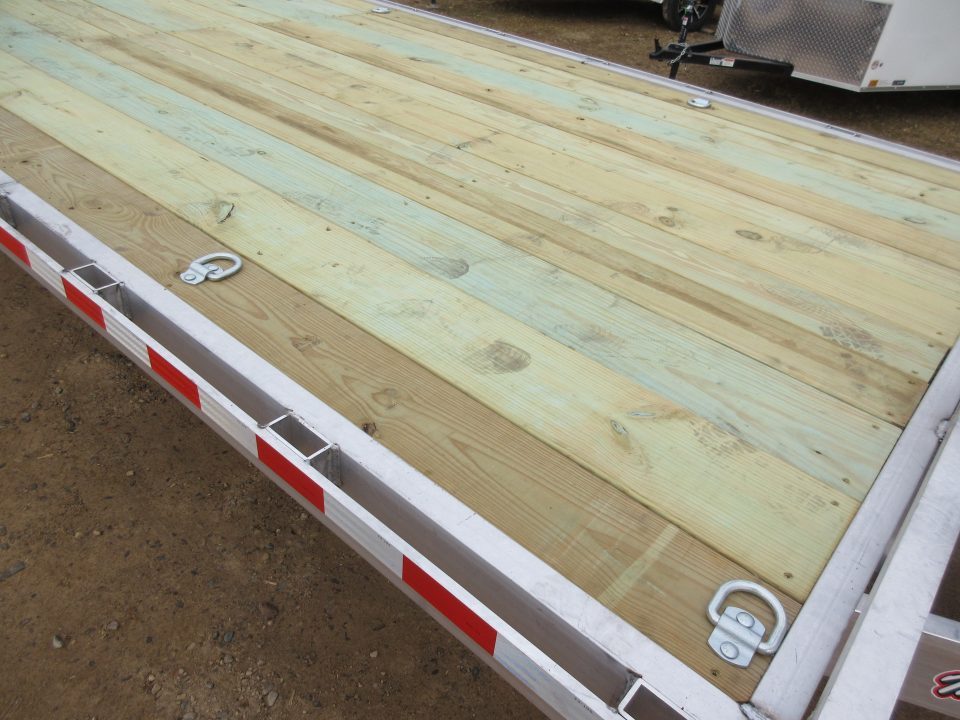 New 2026 Wolverine Trailers 21k Deckover Equipment Trailer