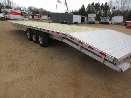 New 2026 Wolverine Trailers 21k Deckover Equipment Trailer
