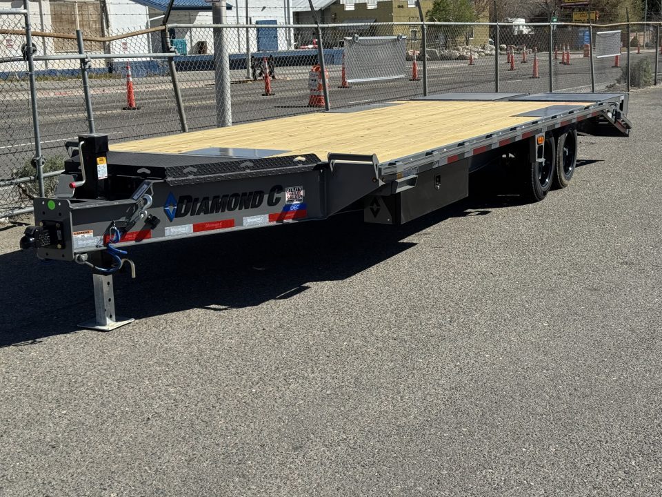 New 2026 Diamond C DEC 24' Max Ramps - 18K Deckover Equipment Trailer