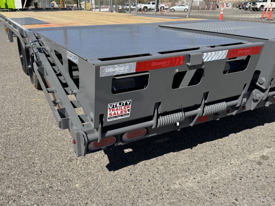 New 2026 Diamond C DEC 24' Max Ramps - 18K Deckover Equipment Trailer