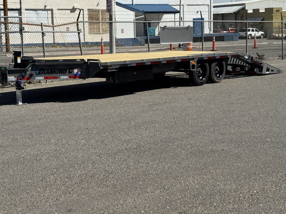 New 2026 Diamond C DEC 24' Max Ramps - 18K Deckover Equipment Trailer