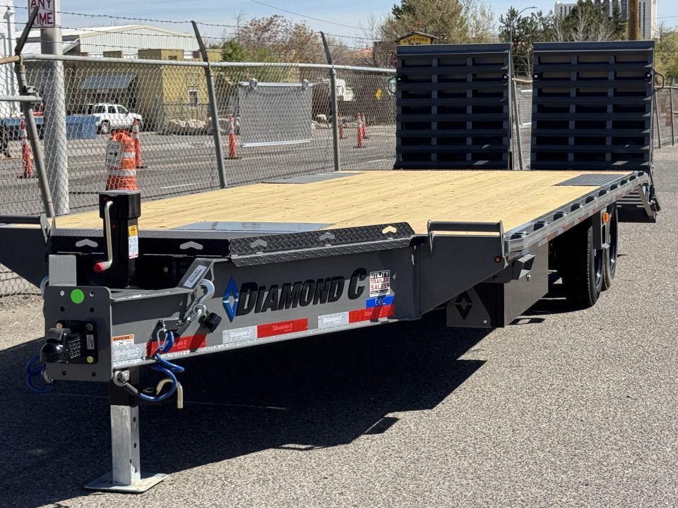 New 2026 Diamond C DEC 24' Max Ramps - 18K Deckover Equipment Trailer