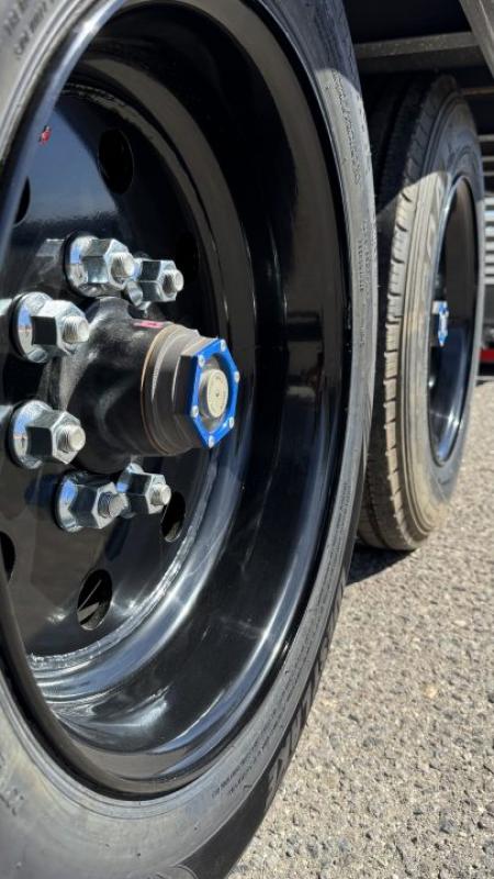 New 2026 Diamond C DEC 24' Max Ramps - 18K Deckover Equipment Trailer