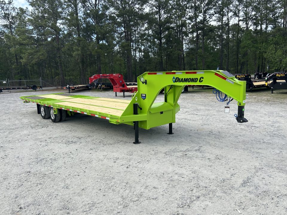 New 2026 Diamond C FMAX210 *Pace Setter* Hydraulic Dovetail 32ft (20ft Deck+12ft Dove) Disc Brakes