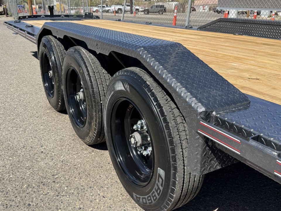 New 2026 Diamond C LPX 26' X-Ramp - 24K Equipment Trailer