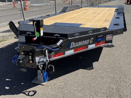 New 2026 Diamond C LPX 26' X-Ramp - 24K Equipment Trailer