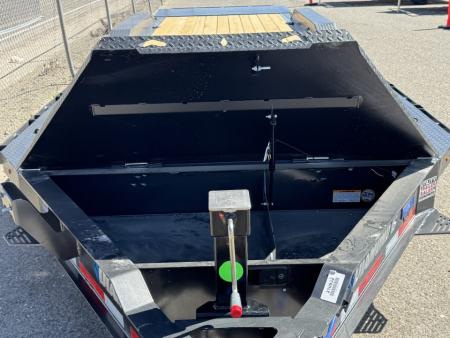 New 2026 Diamond C LPX 26' X-Ramp - 24K Equipment Trailer