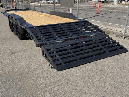 New 2026 Diamond C LPX 26' X-Ramp - 24K Equipment Trailer