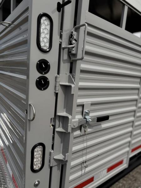 New 2027 Trails West Hotshot 20' Gooseneck Livestock Stock / Stock Combo Trailer
