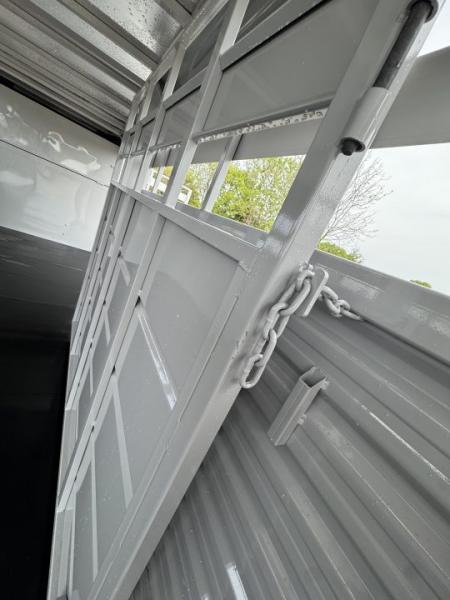 New 2027 Trails West Hotshot 20' Gooseneck Livestock Stock / Stock Combo Trailer