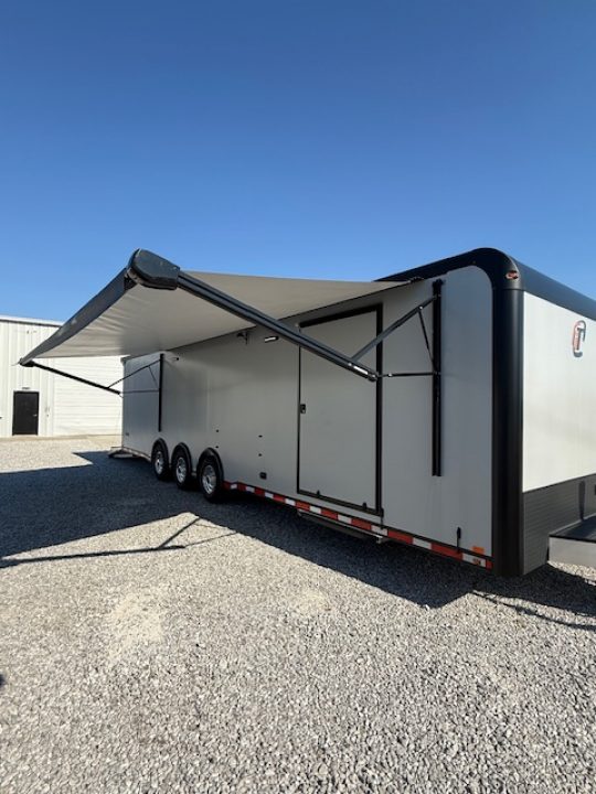 New In-Tech Lite 8.5x32 Race Trailer-18K - Sportsman Gray W/ Black Trim L Base Cabinet, Winch, A/C & WW Cabinet