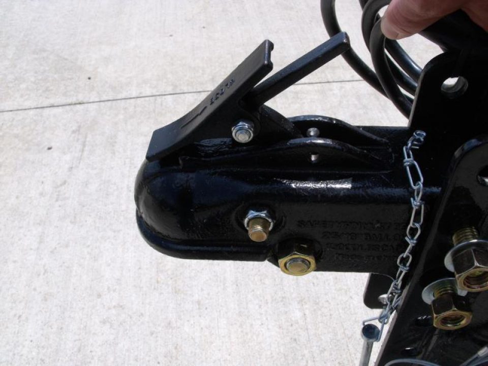 New Landscape  Trailer  High Wall_____Keep Your Items Out Of Sight______83 X 16 Steel  HD Tube Gate 14000 GVW  14 Ply Tires