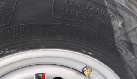 New Landscape  Trailer  High Wall_____Keep Your Items Out Of Sight______83 X 16 Steel  HD Tube Gate 14000 GVW  14 Ply Tires