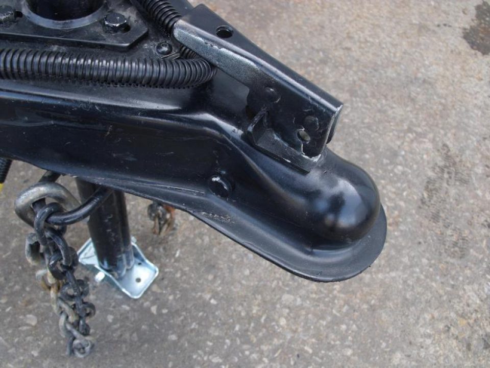 New HUGE SALE WHILE THE LAST  !!!  Enclosed Trailer 6 X 12  BARN DOOR    6' 9"  Interior White  In Color  All Tube Construction