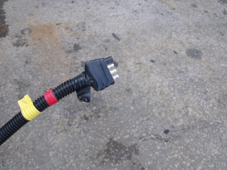 New HUGE SALE WHILE THE LAST  !!!  Enclosed Trailer 6 X 12  BARN DOOR    6' 9"  Interior White  In Color  All Tube Construction