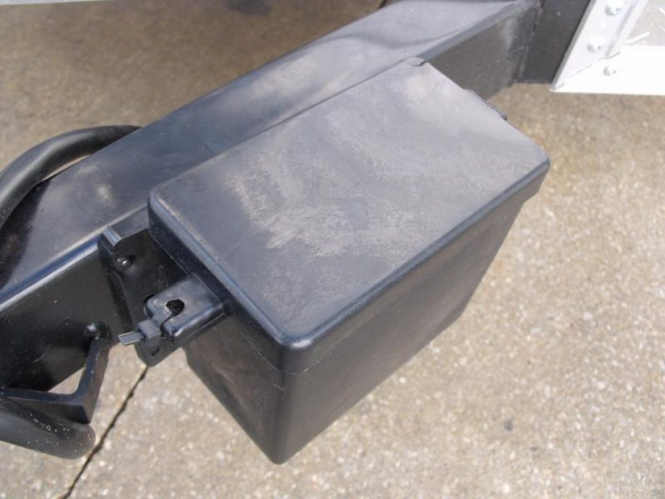 New HUGE SALE Enclosed Trailer 5 X 10 Ramp 2990 Axle Silver Mist  In Color All Tube Construction