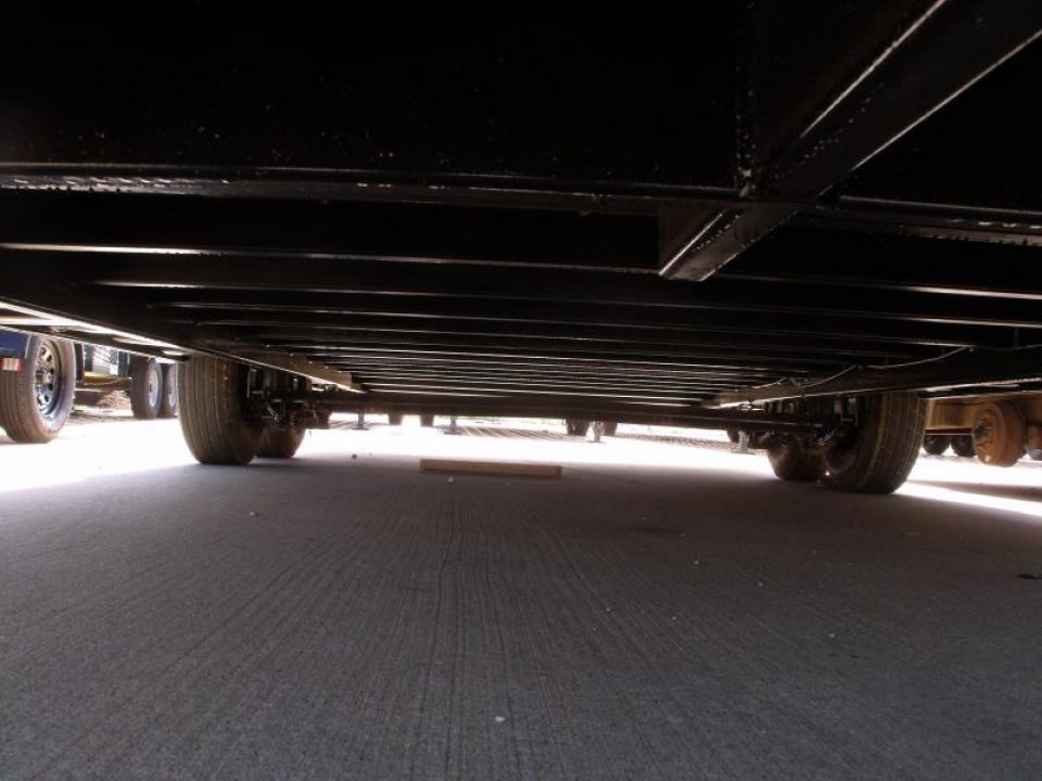 New HUGE SALE WHILE THEY LAST    !!!   Enclosed Trailer 8.5 x 20 Dove  Ramp    Silver Mist  In Color Ramp Door  9990  GVWR Dove Tail  7' Interior