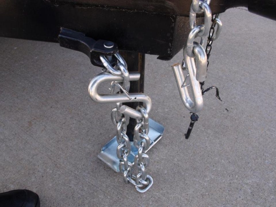 New HUGE SALE WHILE THEY LAST    !!!   Enclosed Trailer 8.5 x 20 Dove  Ramp    Silver Mist  In Color Ramp Door  9990  GVWR Dove Tail  7' Interior