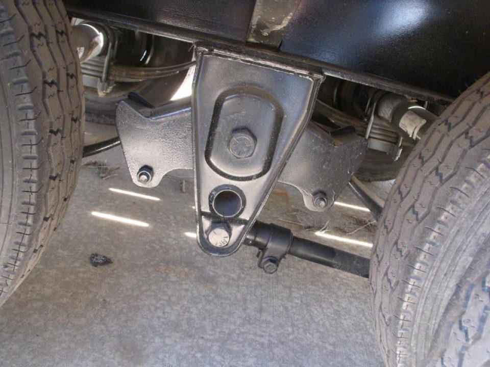 New SALE SALE SALE LOOK AT THIS    Goose Neck Deck Over 102 X 35 + 5 Dove  With Self Cleaning Dove 22500 GVWR      (((  Hutch Suspension System )))