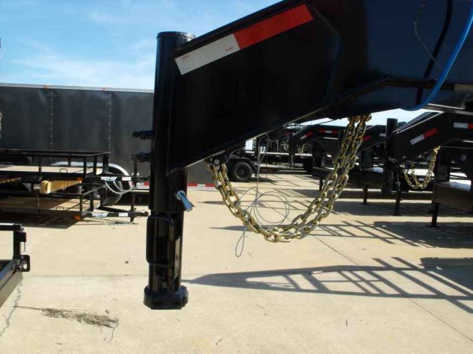 New SALE SALE SALE LOOK AT THIS    Goose Neck Deck Over 102 X 35 + 5 Dove  With Self Cleaning Dove 22500 GVWR      (((  Hutch Suspension System )))